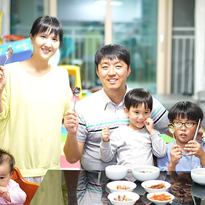 4명의 아이 엄마 박혜연님 (주부)